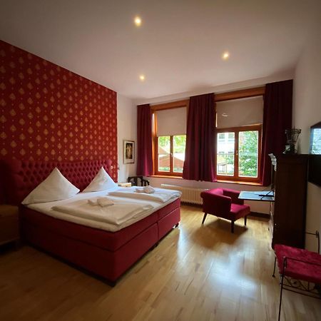 Avalon Bed & Breakfast Themen/- Nichtraucherhotel Ганновер Экстерьер фото