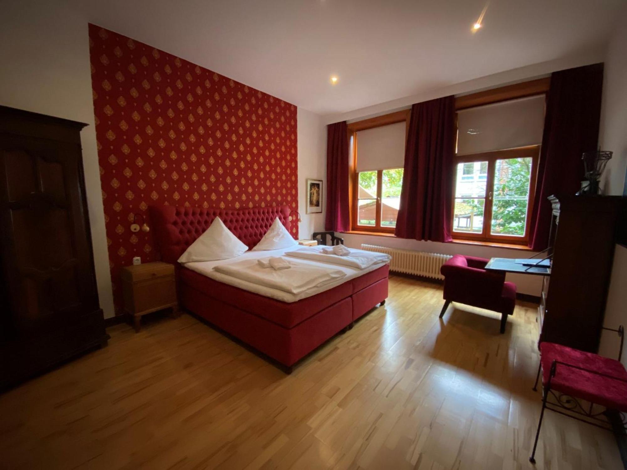 Avalon Bed & Breakfast Themen/- Nichtraucherhotel Ганновер Экстерьер фото