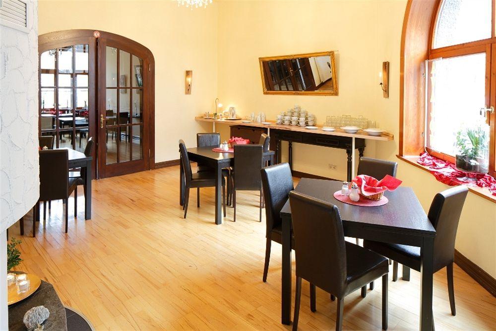 Avalon Bed & Breakfast Themen/- Nichtraucherhotel Ганновер Экстерьер фото