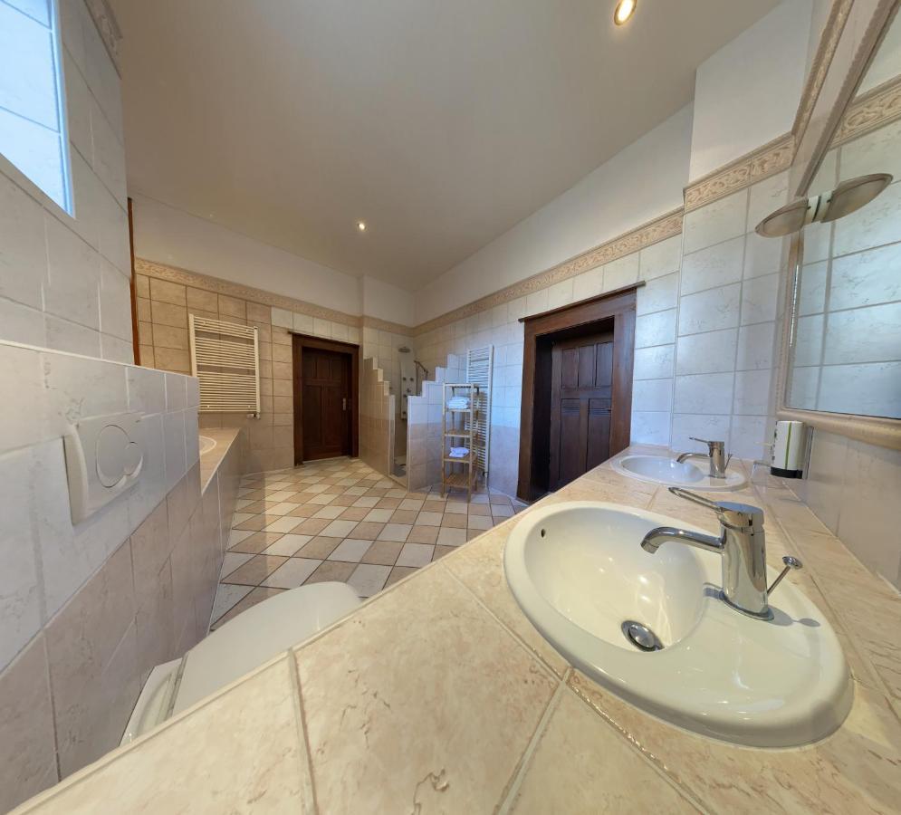 Avalon Bed & Breakfast Themen/- Nichtraucherhotel Ганновер Экстерьер фото